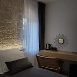 St. Clara Old Town 4*