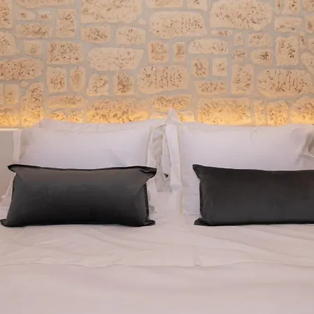 Appart hôtel St. Clara Old Town