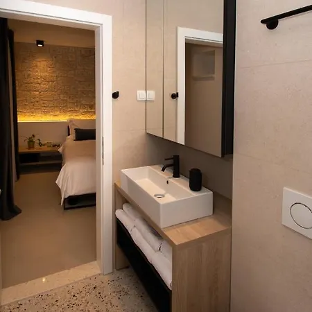 Aparthotel St. Clara Old Town