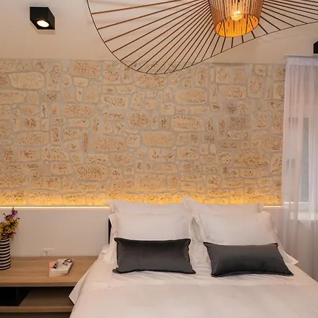 Aparthotel St. Clara Old Town