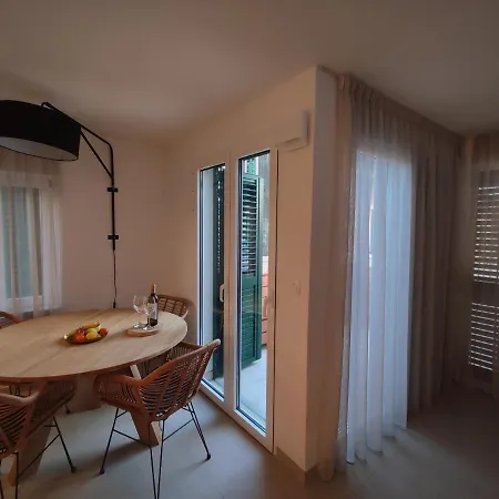 St. Clara Old Town Aparthotel