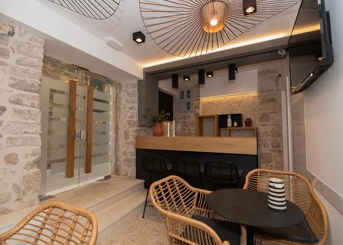 St. Clara Old Town 4*