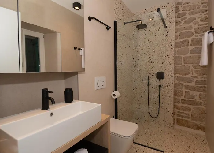 St. Clara Old Town 4* Шибеник