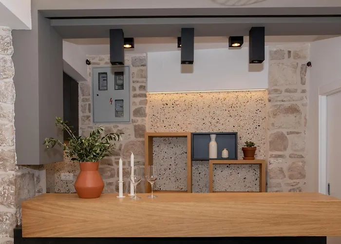 Апарт-отель St. Clara Old Town