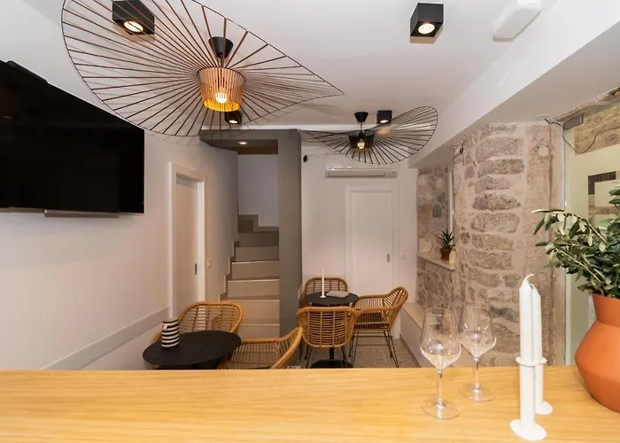 St. Clara Old Town Lejlighedshotel