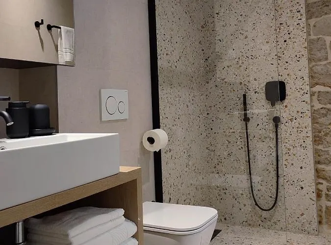 St. Clara Old Town Lejlighedshotel