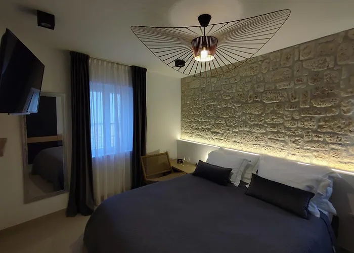 St. Clara Old Town Шибеник