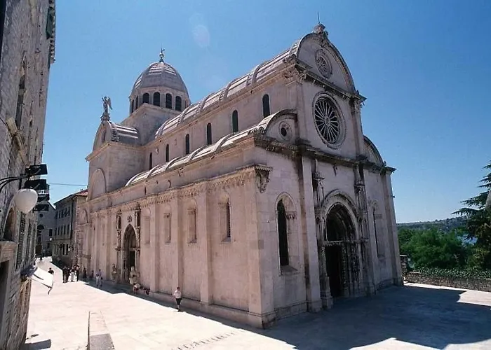 St. Clara Old Town Шибеник